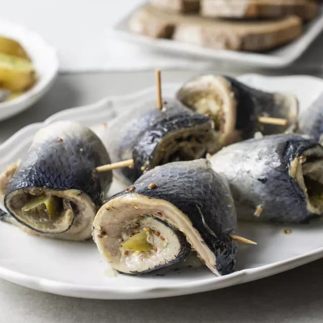 Śledź w Oleju (Polish Herrings in Oil)