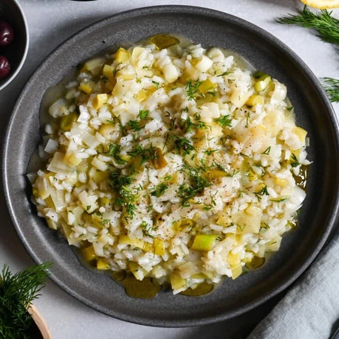 Presh me Oriz (Albanian Leek and Rice Bake)